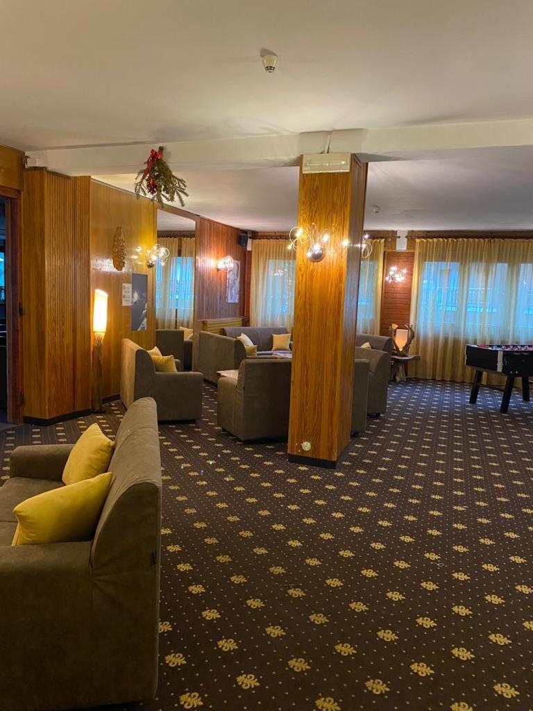Hotel Splendid Oulx Exteriör bild
